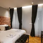 Bresidence With Free Private Parking Apartamento