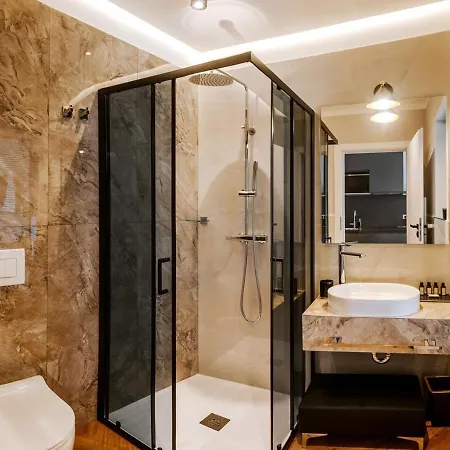 B - Boutique - Private Parking Daire *