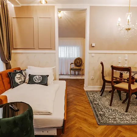 B - Boutique - Private Parking Daire