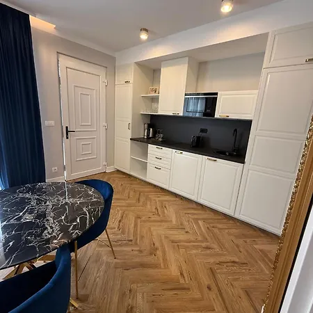 B - Boutique - Private Parking * Liubliana