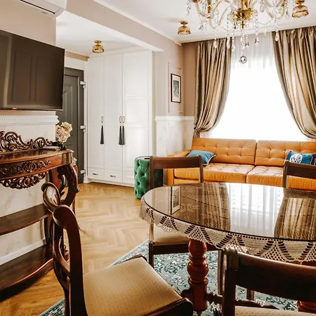 B - Boutique - Private Parking Liubliana